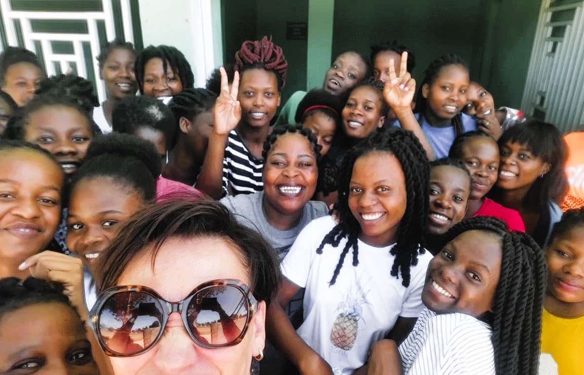 What makes your heart sing? 💖

Last week I spent time with the hostel girls <a href="/YoungAfricaInt/">Young Africa</a> Moçambique. I owe so much to all the girls who stayed close when we lived at the YA Centres. Their needs, vulnerability and resilience continue to inspire our #youth programmes today. ✨