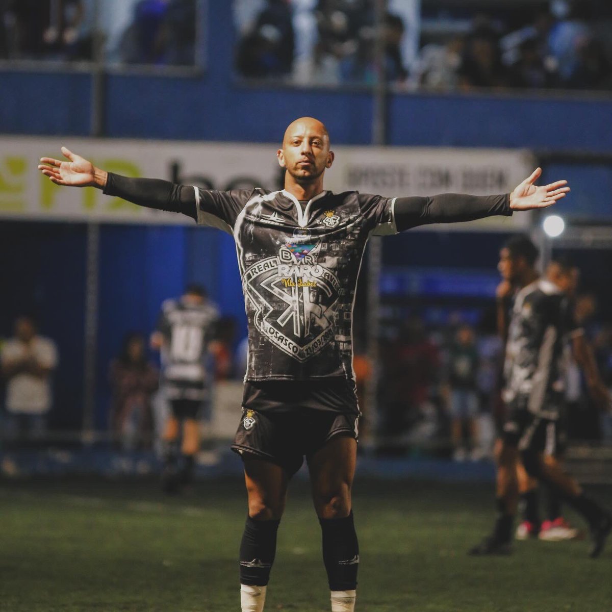 Willianlimab's tweet photo. TODA HONRA E TODA GLÓRIA ORA DEUS ☝🏽✨
CAMPEÃO COPA NOTURNA VILA ISABEL🏆🥇
GOL do título ⚽️✅👑
Joga y marca. Esqueça tudo! 

Real favela 1 x 0 Parceria https://t.co/WzI5pX9VXJ
