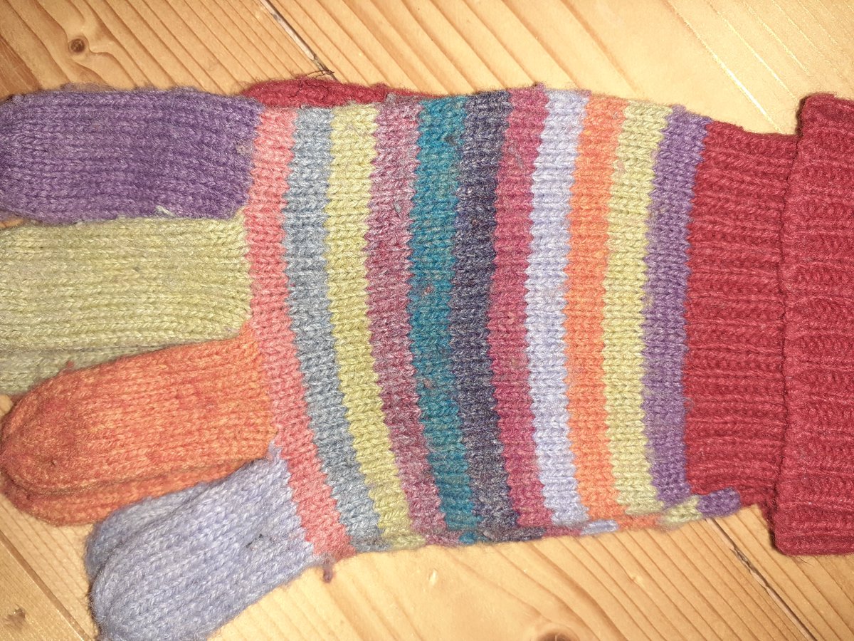 <a href="/tcddublin/">Trinity College Dublin</a> <a href="/tcdsu/">Trinity College Dublin Students' Union 🌈🇵🇸</a> Lost-hat matching  these gloves in Robert Emmett Theatre 7Dec. Present from my mum, who now has dementia, and is in a nursing home. Pls help me #bringbackthehat! It would mean a lot to me.