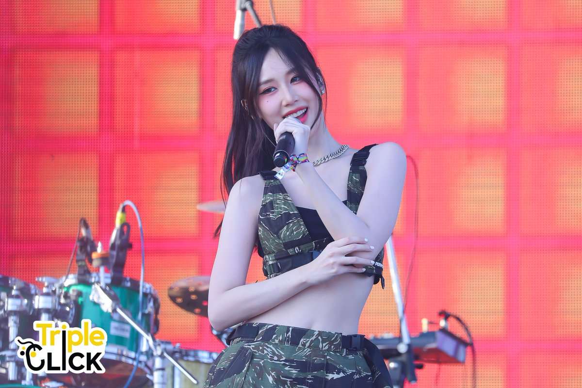 TripleclickTH's tweet photo. สมาชิกวง #SIZZY ร่วมโชว์งาน #BigMountainMusicFestival2023 บนเวที BLOCK Stage 

BMMF13 X SIZZY
#SIZZYGIRLGROUP #BMMF13
#RISERMUSICxBMMF13 https://t.co/sZsc5VZjuy