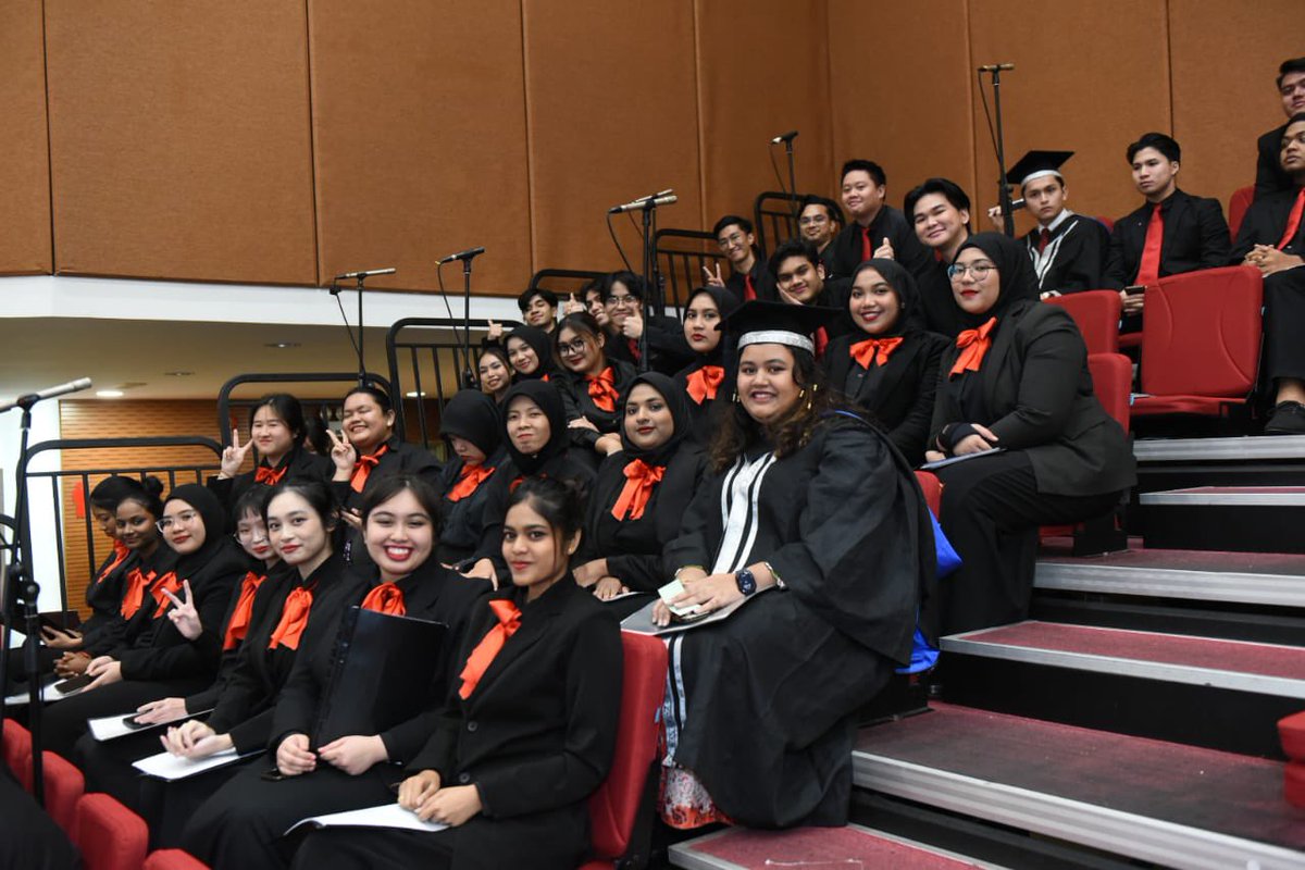 Shoutout to De’Voice Choir Club for making this two-day event of #MSUconvo32 a memorable one with their energetic vocals.
 
#MSUmalaysia