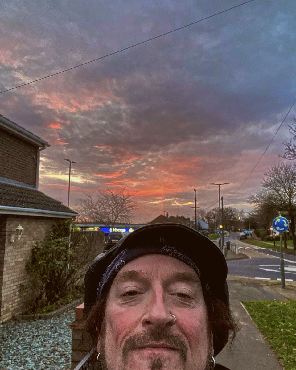 Ginger Wildheart tweet media