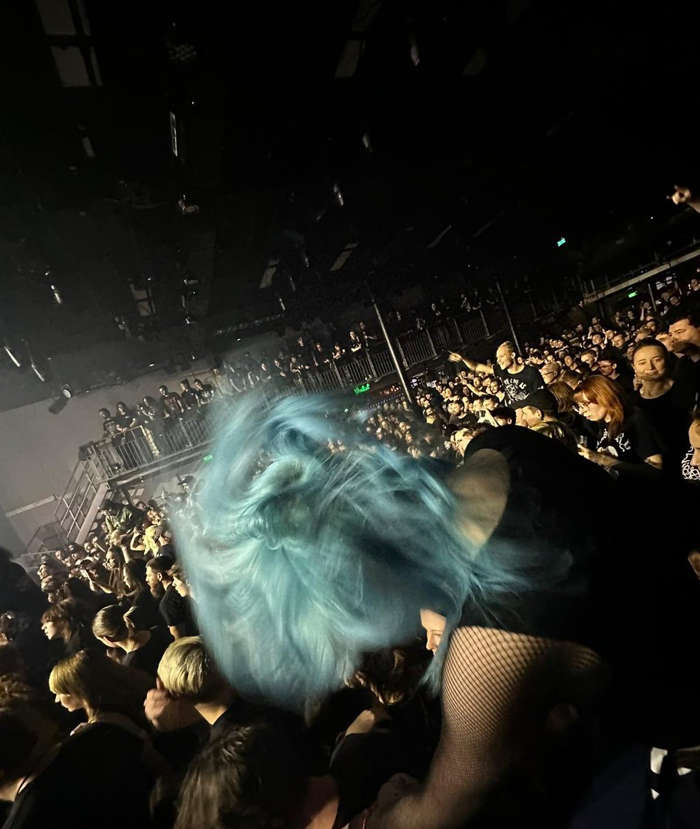 747_void's tweet image. scottish women are build different cause how did she carry me on her shoulders headbanging for a whole song while being a few inches shorter than me??