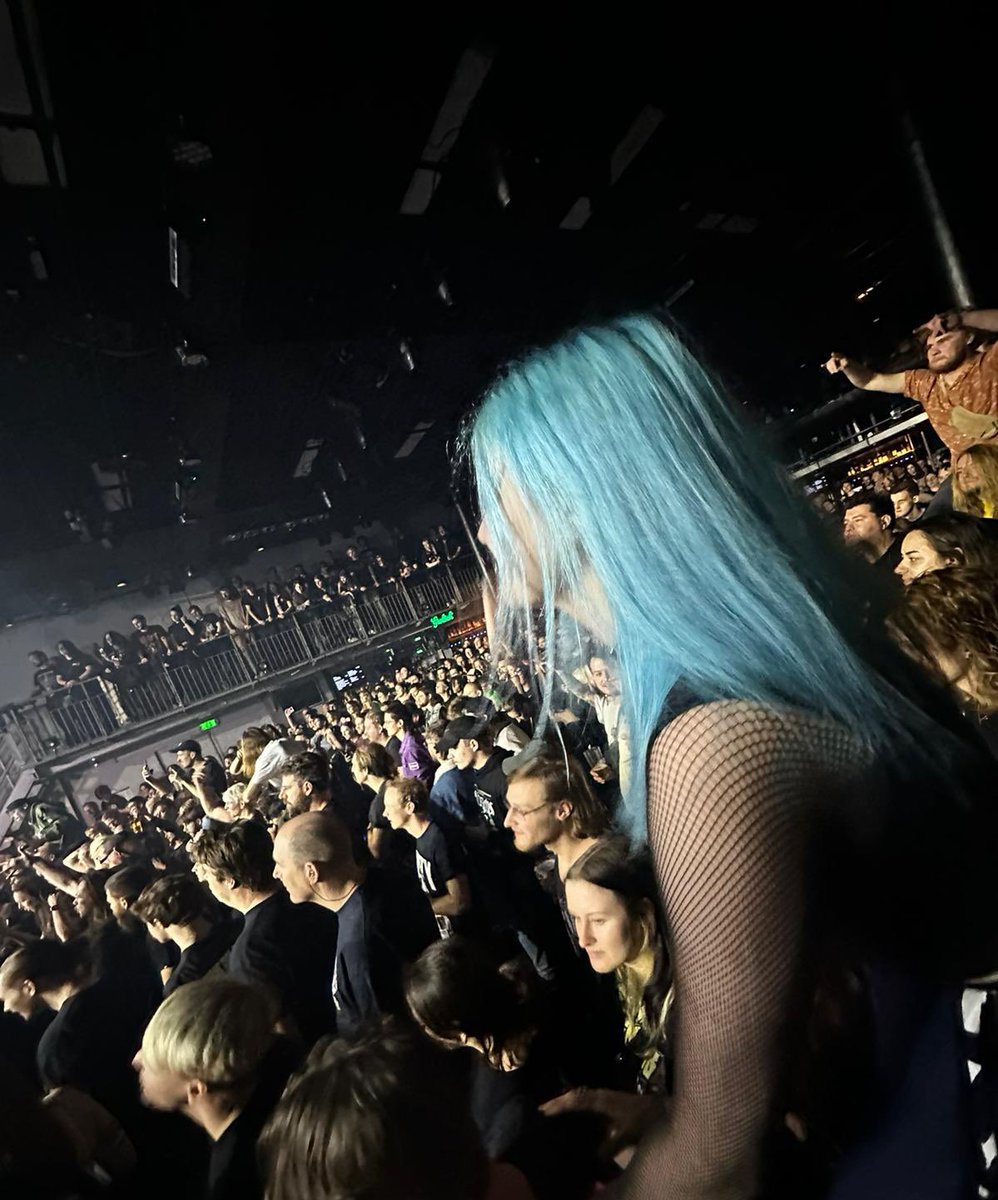 747_void's tweet image. scottish women are build different cause how did she carry me on her shoulders headbanging for a whole song while being a few inches shorter than me??