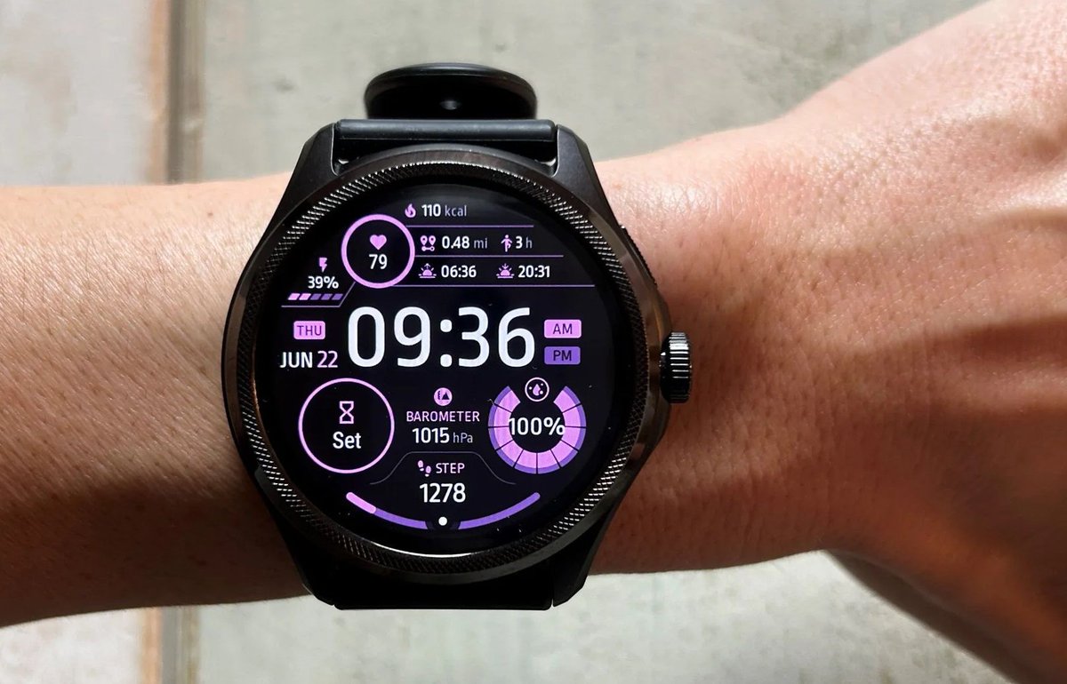 techwearvn's tweet photo. Nhìn cấu hình khủng thế này thì Ticwatch Pro 5 là vô đối trong năm ra mắt rồi. Giá cũng gọi là hợp lý, tiếc là không dùng được vs IOS nữa rồi 😱 
►  https://t.co/Fmuk6hWH9u 

#ticwatchpro5 #smartwatch #ticwatch https://t.co/IP2I37l38U