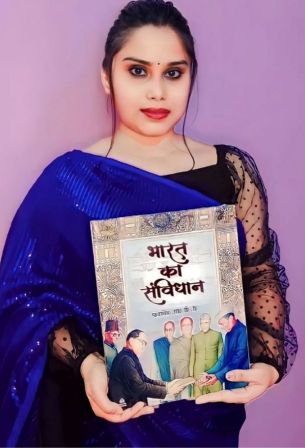 जिन्होंने हमे पढ़ने का अधिकार दिया,
अगर उसी के बारे में नही पढ़ा तो फिर
पढ़ना बेकार है  
#JaiBhim💙