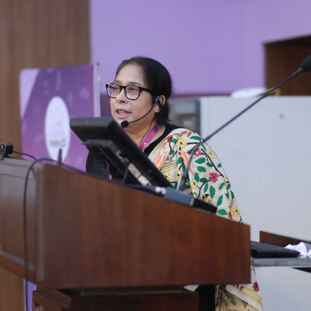 Session 7/8: The session ended with a very interesting invited talk by Dr Lolitika Mandal @LolitikaMandal (IISER Mohali) on how a nutrient responsive axis regulates miRNA-mRNA degradation in blood progenitors