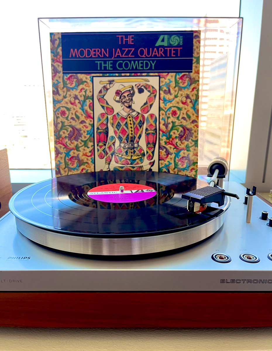 AwynCastro's tweet photo. #TheComedy is an album by American #jazz group the #ModernJazzQuartet featuring performances recorded in October 1960 and January 1962 in New York City, released on the #Atlantic label in 1962.
#TheModernJazzQuarter #TMJQ
#MiltJackson #JohnLewis
#PercyHeath #ConnieKay https://t.co/4wKLa50MPg