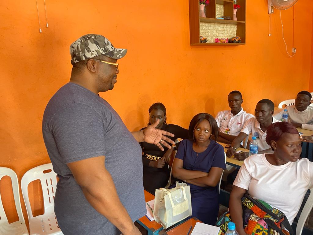 ymiss2020's tweet photo. We are pleased to inform that we are currently conducting mobile journalism training for media students at the African International Institute, thanks to the gracious support of Konrad Adenauer Stiftung.
@KasUganda https://t.co/7aKR5VXzRG