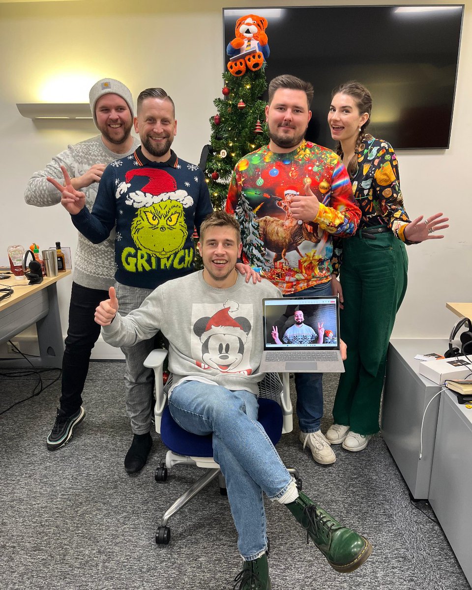 Yesterday, both our Lincoln and Richmond offices dressed up for the festive season on behalf of Save the Children's Christmas Jumper Day. Thank you to everyone on our team who participated! 

#Savethechildren #Christmasjumperday #PageTiger