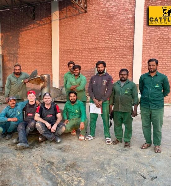 CattlekitP's tweet image. Team of TRIOLIET engineers is at Ever Fresh Farm for the Inspection  &amp;amp; Periodic Maintenance of stationary mixer.
Thanks a lot TRIOLIET Team for your contribution &amp;amp; support.
CATTLEKIT..
Healthy Cattle, Happy Farmer.
#AnythingFortheFarmer
#trioliet #team