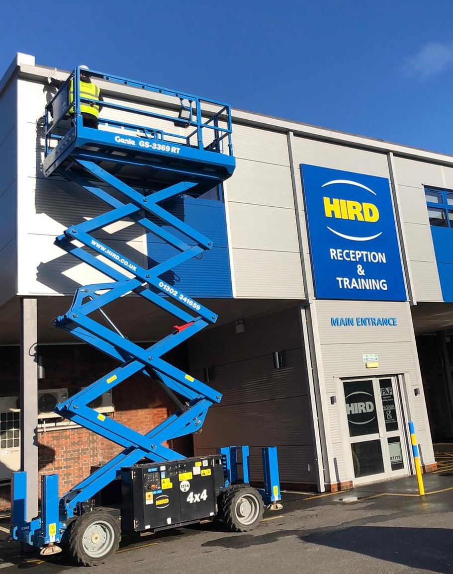 KCS1352751's tweet image. Our specialist cleaning division carrying out External Cladding, Gutter and window cleaning at Hird Ltd depot in Hull.
#workinginpartnership #Externalbuildingcleaning
#wecleanyoushine