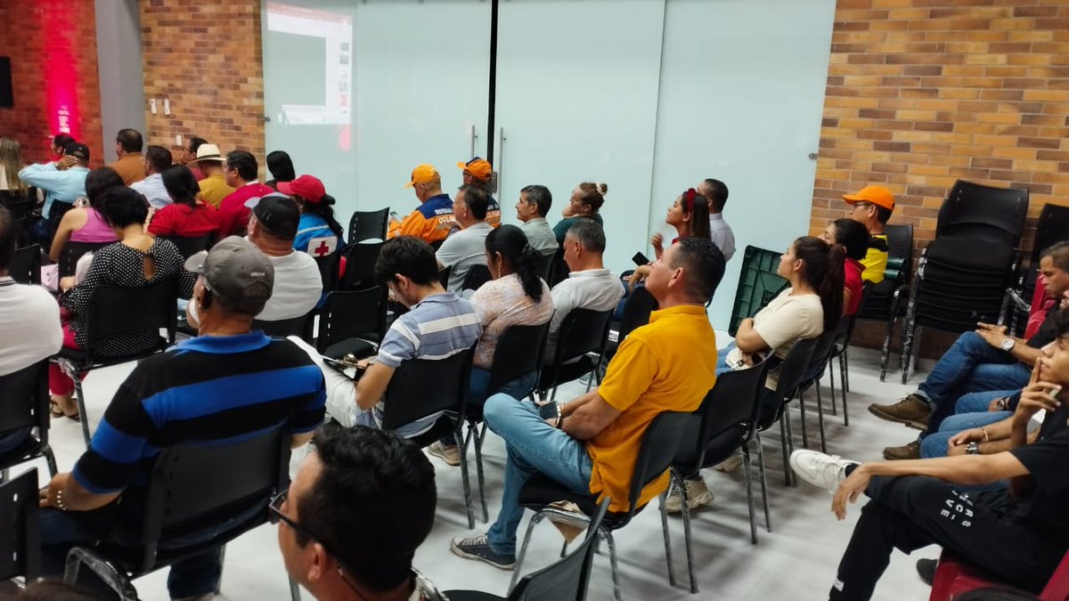 Alcaldía San Martín Merece Más tweet media