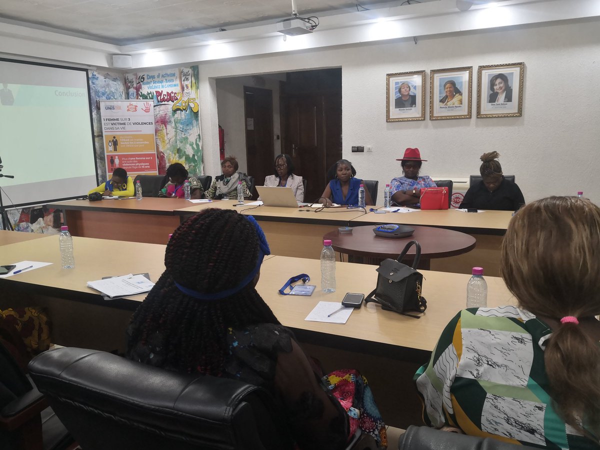 DataGender237's tweet image. Le gender data journalists network est présent depuis ce matin aux côtés de #Afmec dirigé par @BeckyBissong pour échanger sur le #baromètre de la diversité initié par le #CNC avec le soutien d'Onu femmes Cameroun. @RakyChaupin 
@WNtub