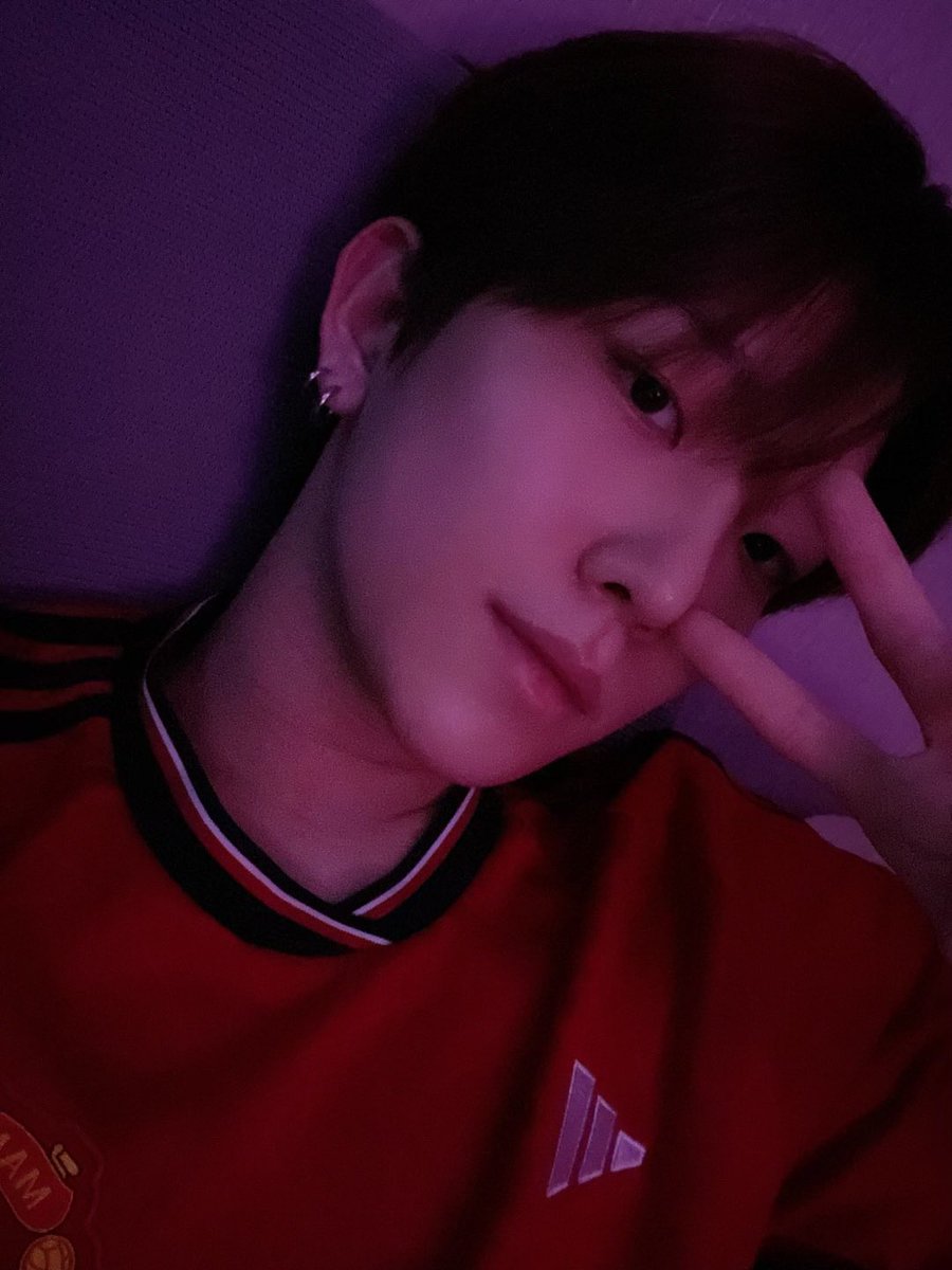 TNX_twt's tweet photo. 좋은 주말 보내요🧸🖤
(노래 꼭 들어봐! 댑악❤️)

#오성준 #SUNGJUN https://t.co/ja4hWrs5ja