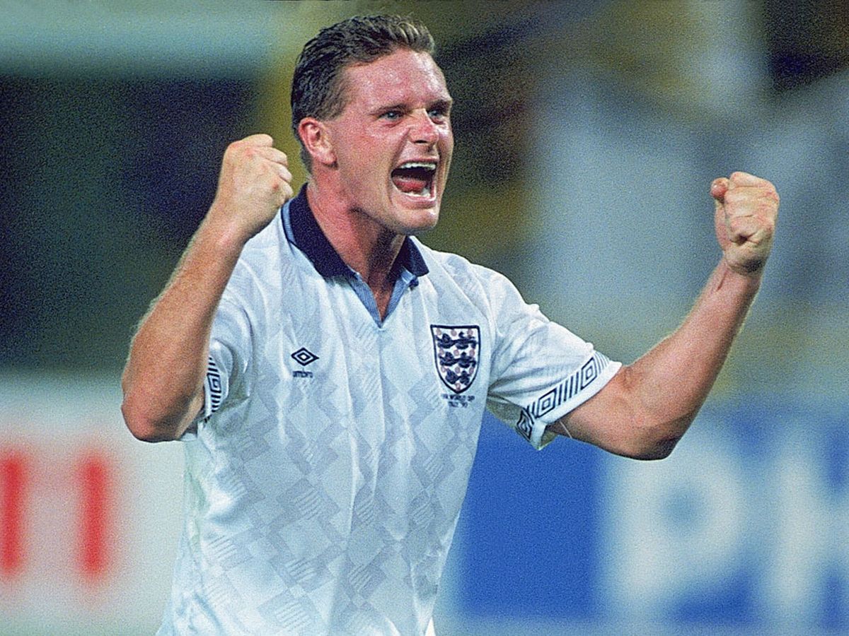This Paul Gascoigne story about having a day off at Italia '90 is absolutely brilliant 🤣

"On one of our days off we went down to the beach to sunbathe. David Platt had joined the squad and ever since we arrived hadn't stopped going on about Doug Eliis, the Aston Villa owner and