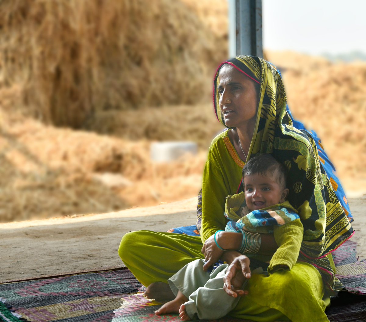 Paidar_Sindh's tweet photo. π Investing in women is pivotal for a safer, more equal, and a prosperous world. That's why weβre committed to support gender equality and access to finance for the resilient & hardworking women in #Sindh through the #PAIDAR Grant Fund.
π #16DaysOfActivism #NoExcuse
@UNIDO https://t.co/HIW8q6SRGN