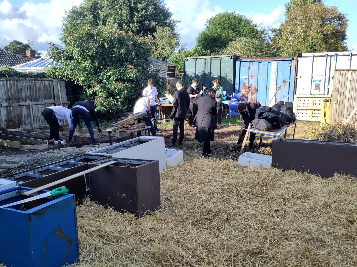 This week we had a visit from Trustees from @ThePapillonPro to see the fantastic garden our students have created with Matt and their incredible support. Thank you to Peter, Diane and Tom who met with our Principal @harryfrench_HT
