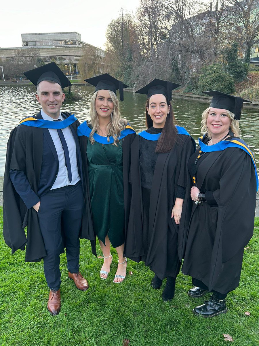 JamieGuinan1's tweet photo. Graduating with friends in @ucdsnmhs with a https://t.co/jrjr2w4QIL in clinical practice looking at how regular suctioning of intubated patients in ED can reduce rates of VAP. Special thanks to all in @MaterTrauma for support! @EllenShaugh @cat_conn @comer_christin @siobhankenny0 https://t.co/1WgztgMTmg