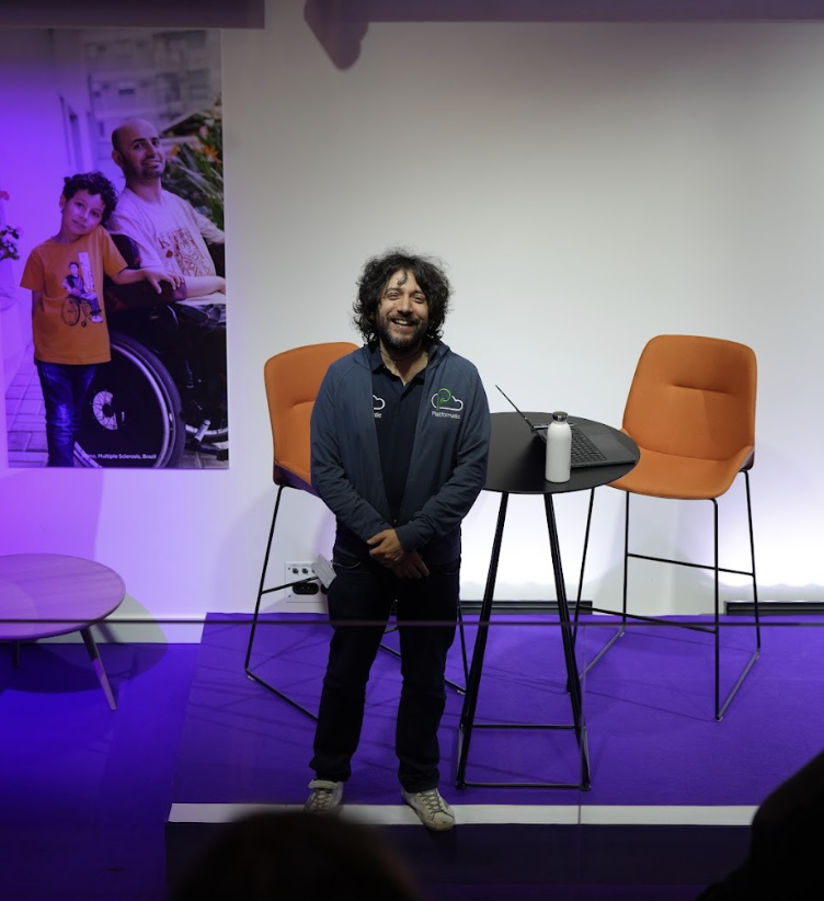 What a great week in Paris!
 
🎙️We met great folks at our booth at @apidaysglobal &amp; <a href="/lucamaraschi/">Luca Maraschi</a> spoke about the modern approach to composable monoliths.

🤝 We participated in <a href="/sanofi/">Sanofi</a>'s meetup accelerator, where I discussed Node.js &amp; Platformatic- thank you <a href="/shepsheplu/">Jean Burellier</a>!