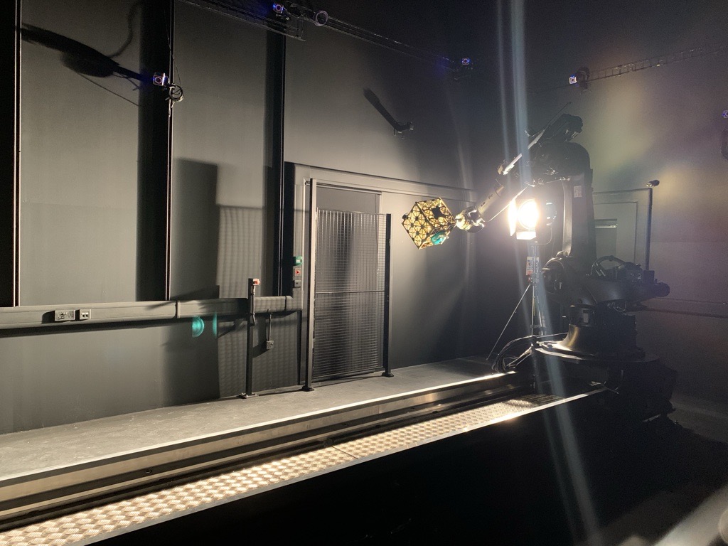 Our IOSM Robotics Yard was lit up for some exciting filming yesterday with the robots and tracking system in full swing. Keep an eye out for more content coming soon! 🤖📽️

You can discover more about our IOSM Facility here: ow.ly/QY9b50QgKqW

#InOrbitServicing #Robotics
