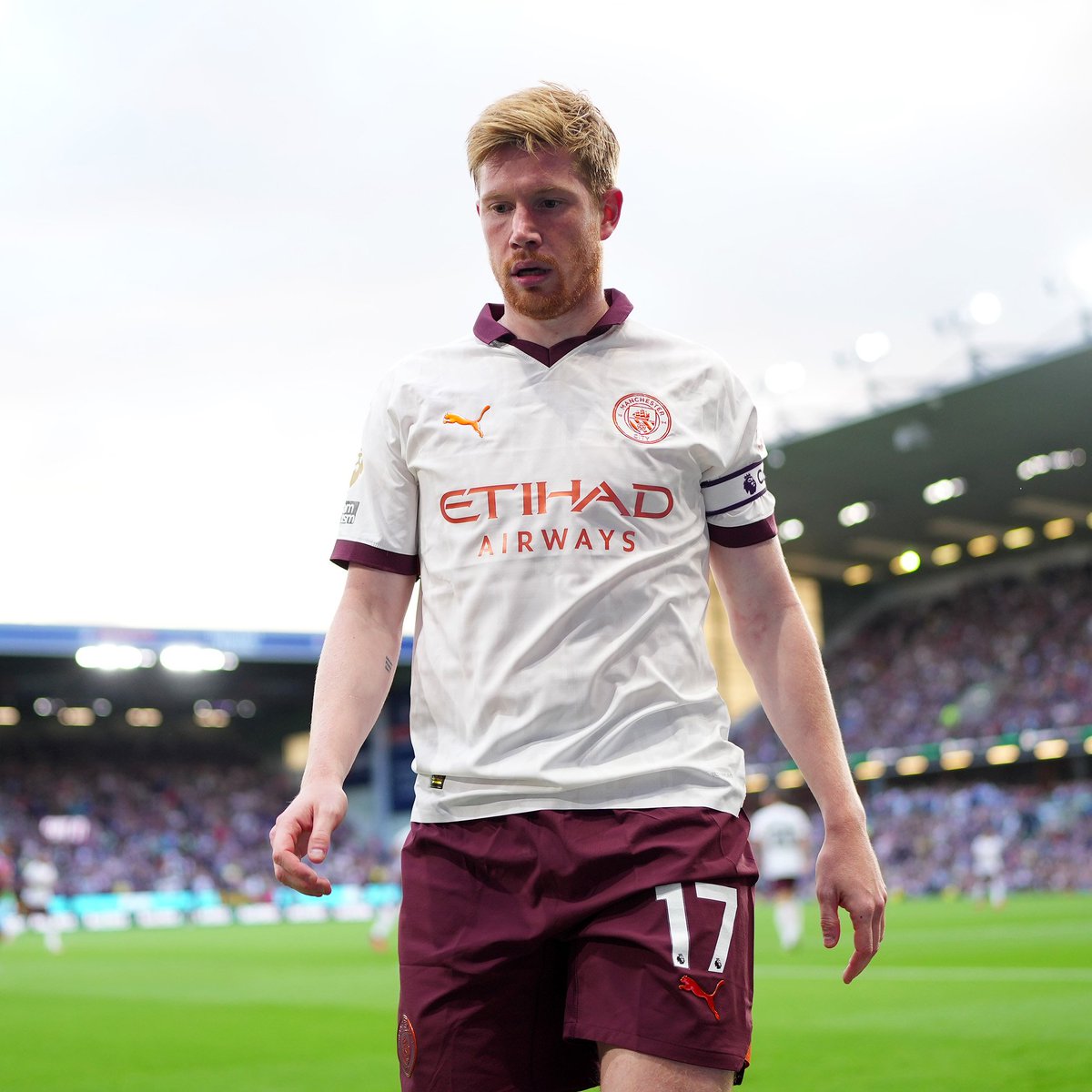 ManCity's tweet photo. PEP 💬 I think he [Kevin De Bruyne] has started to run on the pitch but hasn’t trained with us once. The FIFA Club World Cup is in two or three weeks... Maybe it’s a bit early but I don’t know. https://t.co/cdneMT8jSr