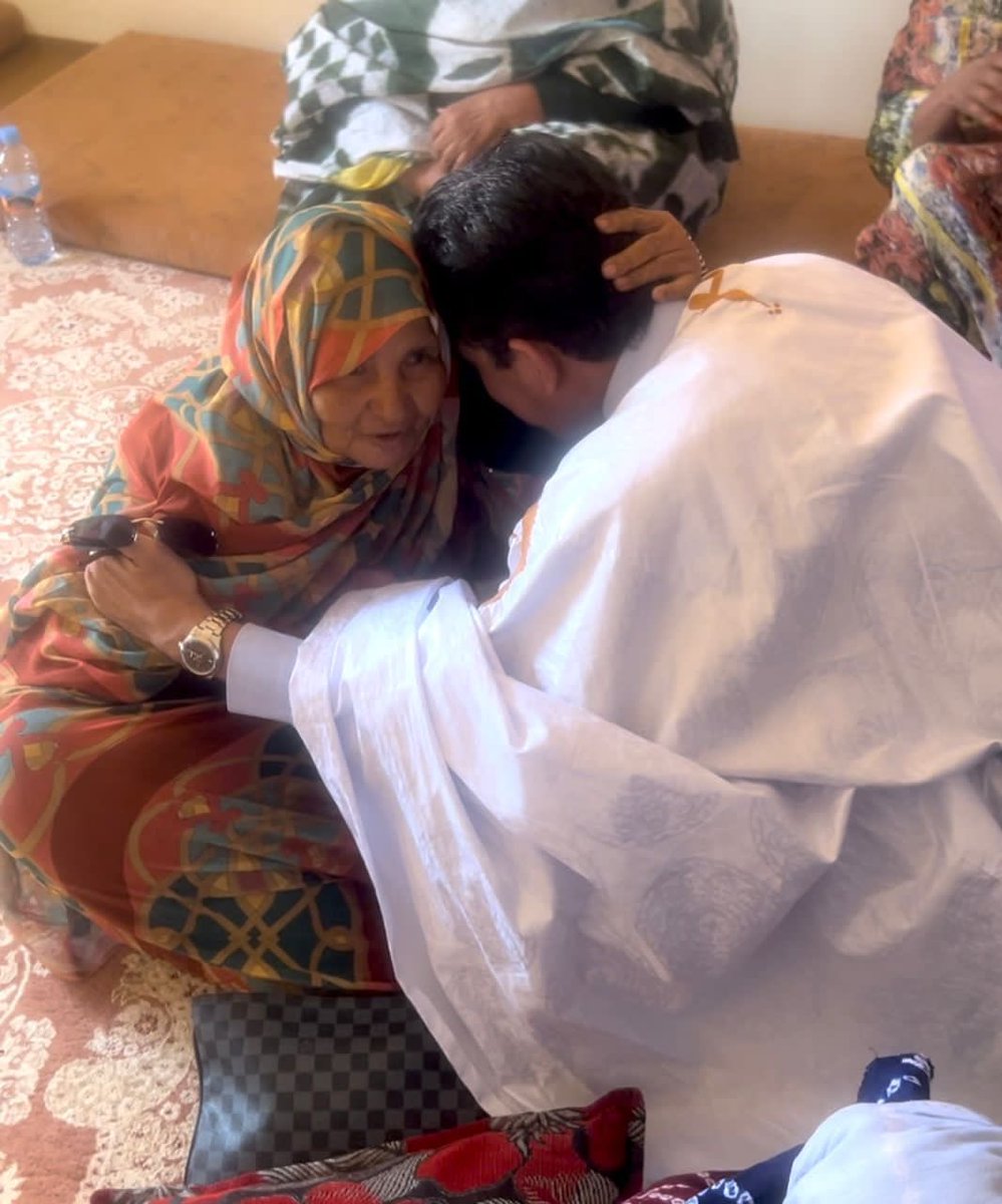 oudaamabdellahi's tweet photo. الحمدلله رب العالمين،
الحمدلله ملء السماوات وملء الأرض وملء ما بينهما وملء ما شئت من شيء بعد،

اللهم صل على سيدنا محمد الفاتح لما أغلق والخاتم لما سبق، ناصر الحق بالحق والهادي إلى صراطك المستقيم وعلى آله حق قدره و مقداره العظيم.

جمعة مباركة لكم جميعا https://t.co/2u0cA3rRw2