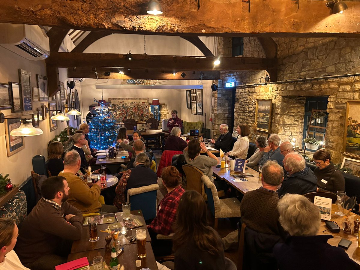 What a night! 70 people came to our alternative to #COP28 last night - our Congress of the People Planet Pints #COPPP28 in #ChippingNorton-many thanks to our generous local sponsors @eco_sun_power, pioneers in solar energy, & @TheBlueBoarInn for hosting us!  #PeoplePlanetPint 1/2