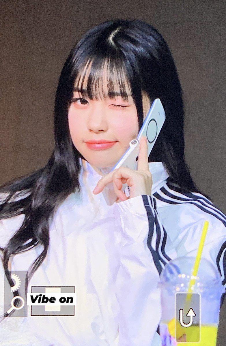 231208 🤍🖤

#위클리 #지한 #Weeekly #Jihan