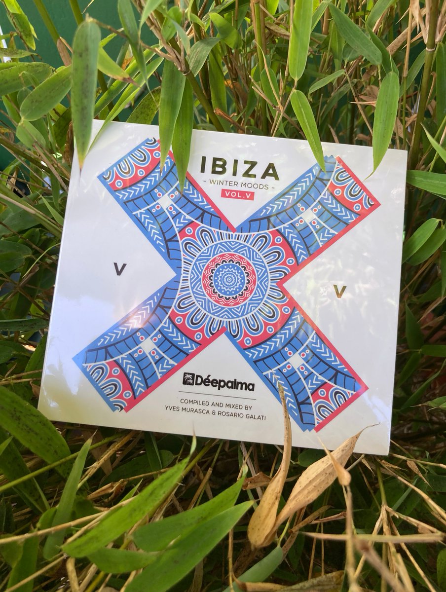 👯‍♂️ Out now, folks! 😎 dplm.lnk.to/IbizaWinterMoo…
Limited 3xCD, Download and Streaming edition.
Compiled+mixed by <a href="/yvesmurasca/">Yves Murasca</a> and <a href="/galati_rosario/">Rosario Galati</a>. Including beautiful music from the likes of <a href="/JamieJonesMusic/">Jamie Jones</a>  <a href="/Claptone_/">Claptone</a> <a href="/PurpleDiscoM/">Purple Disco Machine</a> <a href="/DJDavidPenn/">David Penn</a> <a href="/faithless/">Faithless</a> <a href="/richvomdorf/">Rich Vom Dorf</a> 
&amp; many more