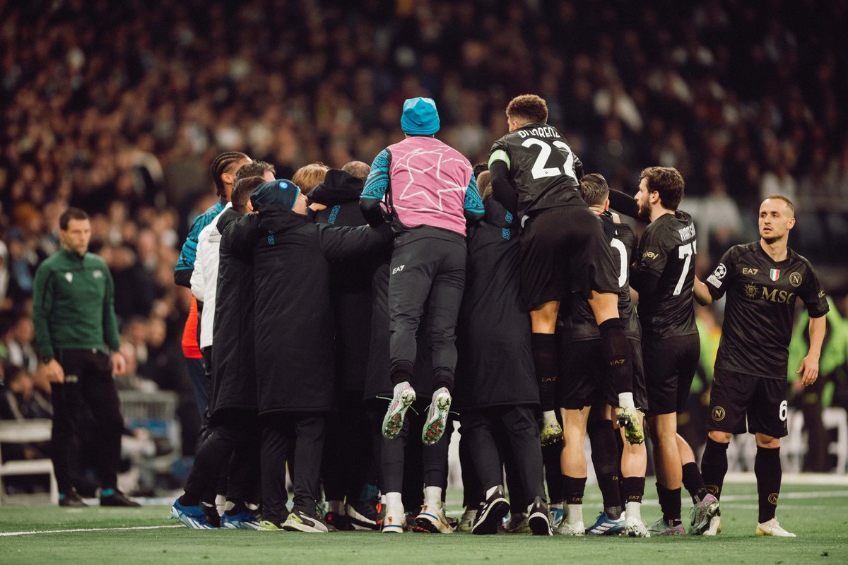 La squadra.

Prima di tutto.

Ritorna grande Napoli. 🔷