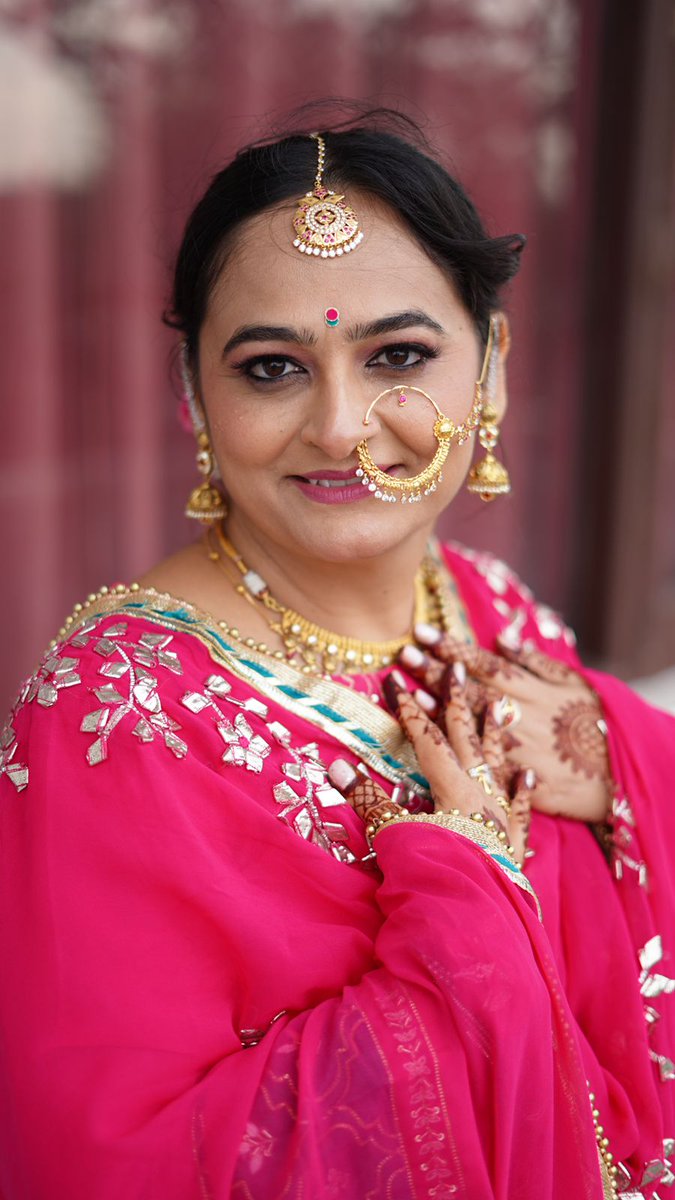 Hamne bhi Laddoo kha liye 😀🙈