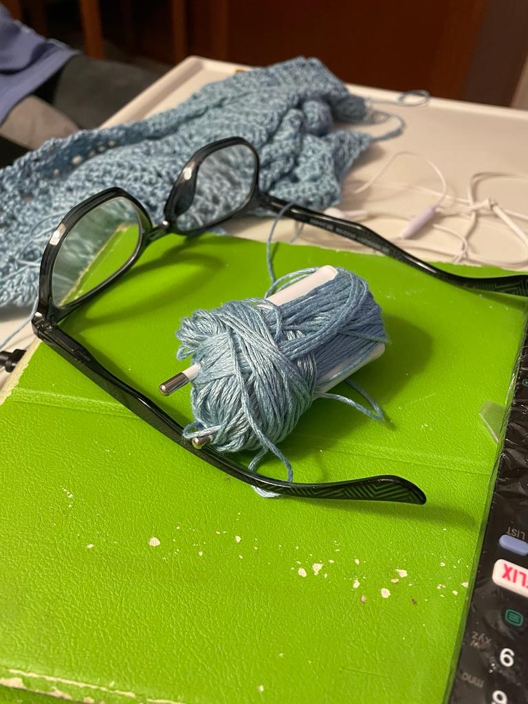 Mi abuela: No sé donde deje el cargador.
Also mi abuela: