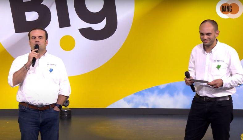 📢 On parle de nous !

Retrouvez nos valeurs et notre force dans cet article ✨
Jean-Charles DUQUESNE François Duquesne Bpifrance

bigmedia.bpifrance.fr/portraits/la-n…

#teamnormandise #valeur #VitrineIndustrieDuFutur #Performance #petfood