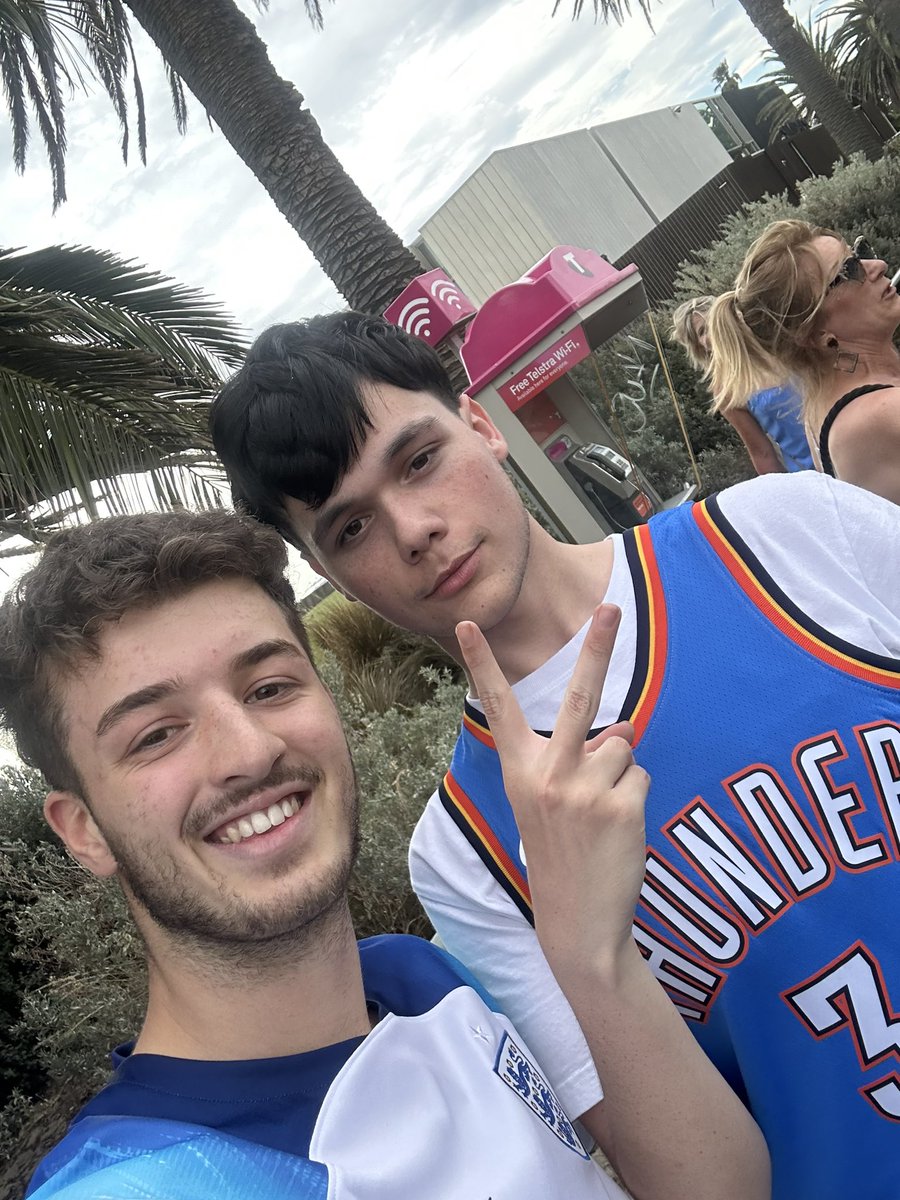 _karamad10's tweet photo. W short jew     W fatass     W vampire    W Cuffembebehhh     W Citrus ❤️
@adinross @fuckshnaggyhose @iCheesur @cuff3m @Dacitruss #ssb #adinross https://t.co/OicViUrL4E
