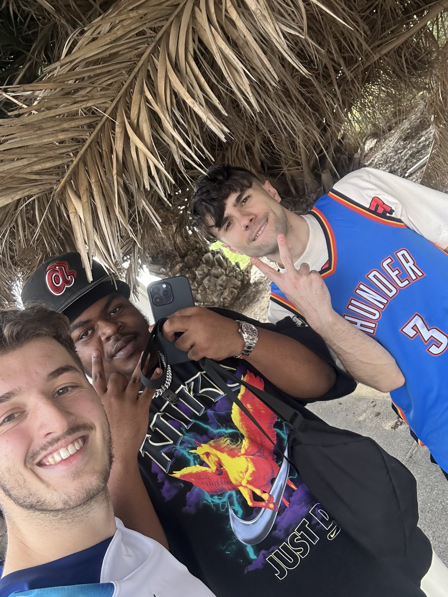 _karamad10's tweet photo. W short jew     W fatass     W vampire    W Cuffembebehhh     W Citrus ❤️
@adinross @fuckshnaggyhose @iCheesur @cuff3m @Dacitruss #ssb #adinross https://t.co/OicViUrL4E