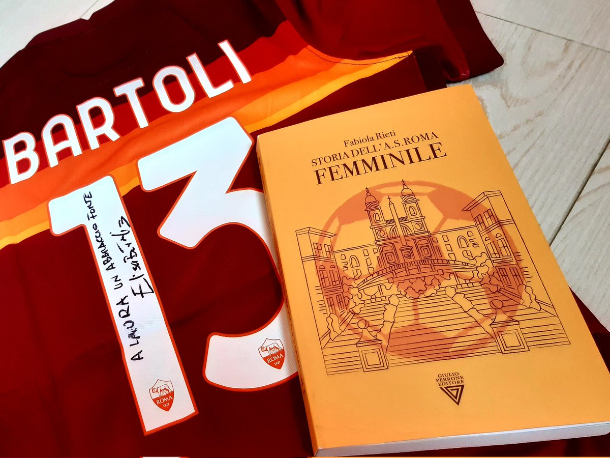 #RomaFemminile
..primi regali di Natale ⚽️🏃‍♀️

@FabiolaRieti
🐺©️