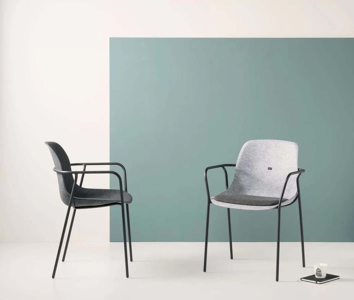 workspaceshownl's tweet photo. 🪑 Introducing Felt Fine by @Vepaoffice : A Sustainable Seating Solution! Discover the Elegance and Sustainability of Felt Fine. Know more here https://t.co/KGfeyzB93t

#WorkspaceDesignShow #Vepa #FeltFine #SustainableSeating #RecycledDesign 🪑✨ https://t.co/pczRCLfiU8