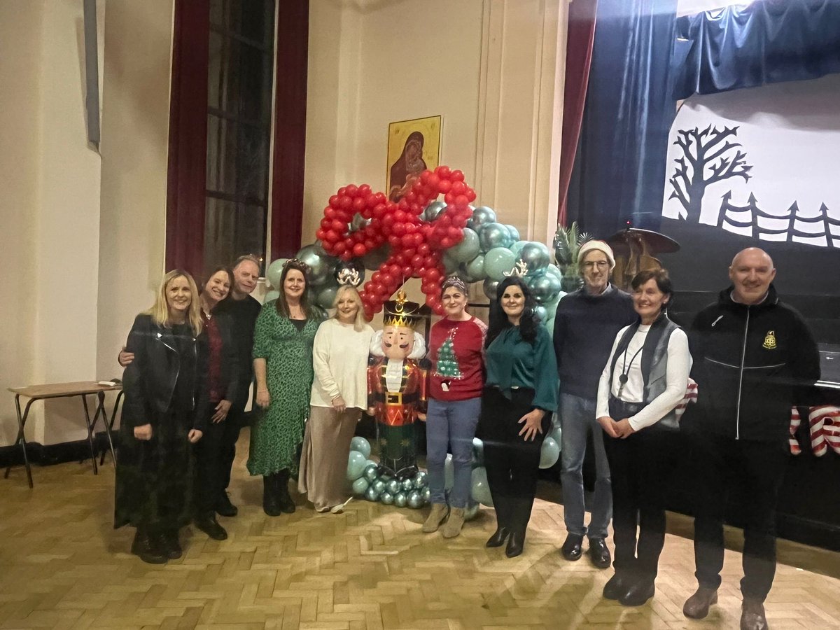 TerenureA's tweet photo. Great team effort for a wonderful Carol service😇 https://t.co/a7P5NfxtsW
