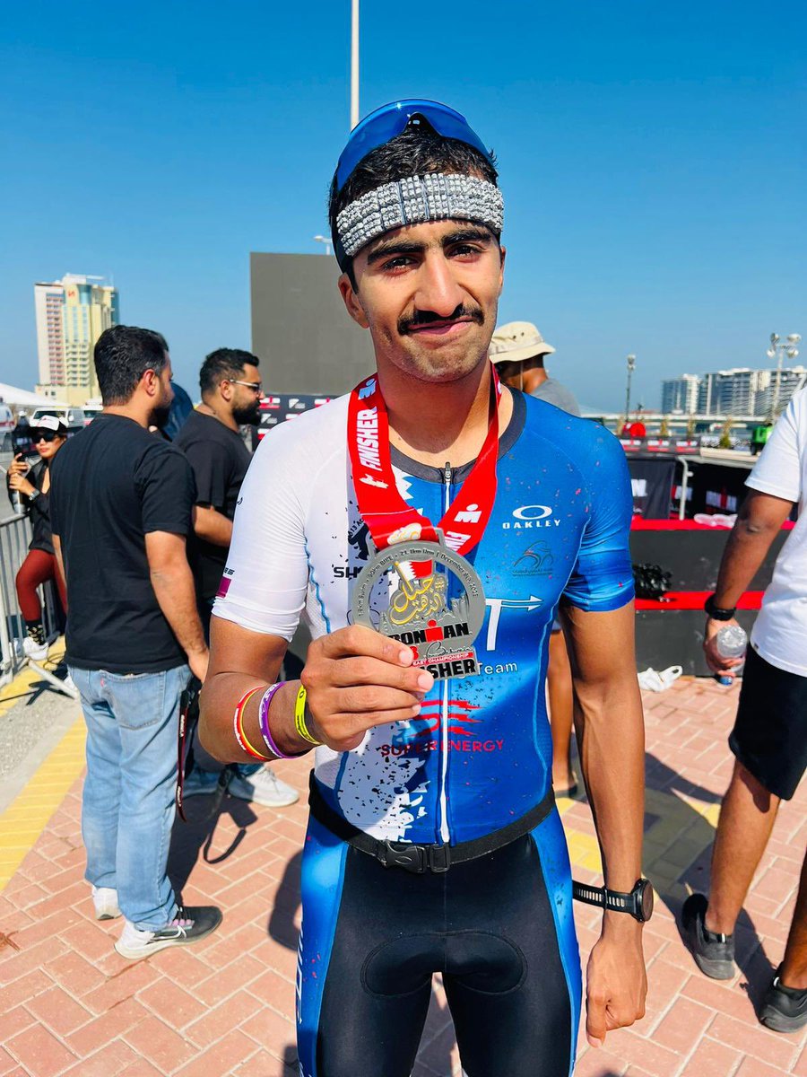 matar3ali's tweet photo. بطلنا القطري تميم بن جمال بن جهام  الكواري  يحقق المركز  الاول  خليجياً  والثاني  عالمياً في  مسابقه الرجل الحديدي ويحطم الرقم المسجل خليجياً  في مسابقة الرجل الحديدي التي انتهت قبل قليل في مملكة البحرين  
كفو والله يا تميم 

الجمعة2023/12/8 https://t.co/JJl6NVkq9o