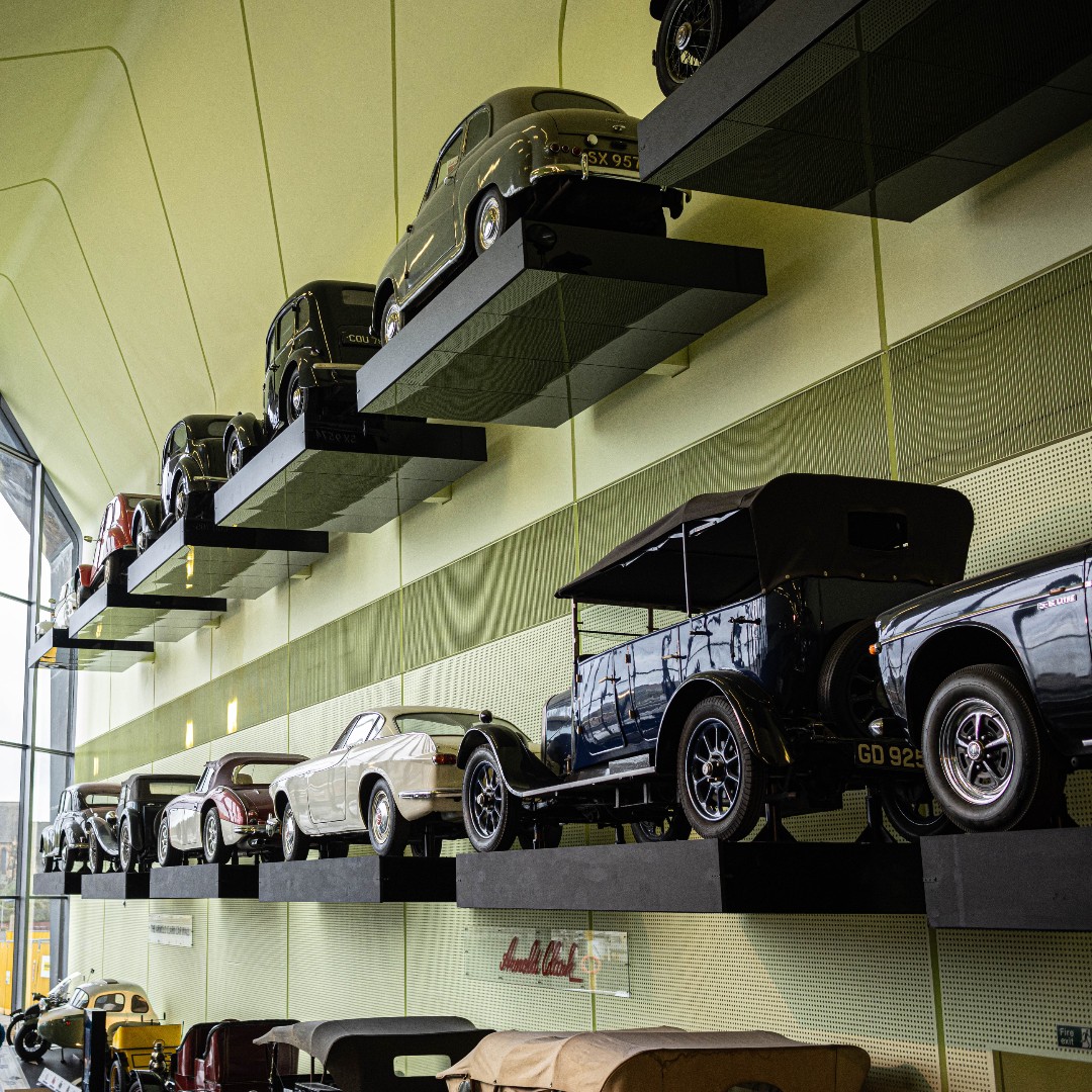 Our car wall is one of the most impressive displays in the museum.🚘 Explore their fascinating stories and unique interiors with the touch screens underneath. Get out of the cold this winter and learn about these cars and more when you visit us here at the Riverside Museum.❄️