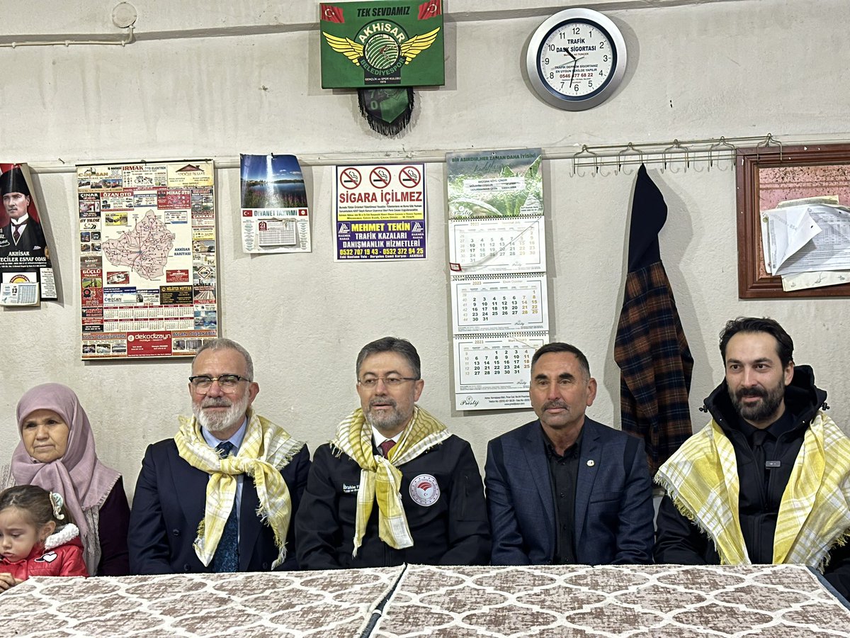 📍Tarım ve Orman Bakanımız Sayın İbrahim Yumaklı Manisa'mızda. 

🫒Topraklarından bereket fışkıran Akhisar ilçemizin ismiyle özdeşleşmiş zeytini için temsili hasat törenine katıldık.

Zeytin üreticimizin talep ve isteklerini Bakanımıza bizzat iletmeleri törenimizin en kıymetli