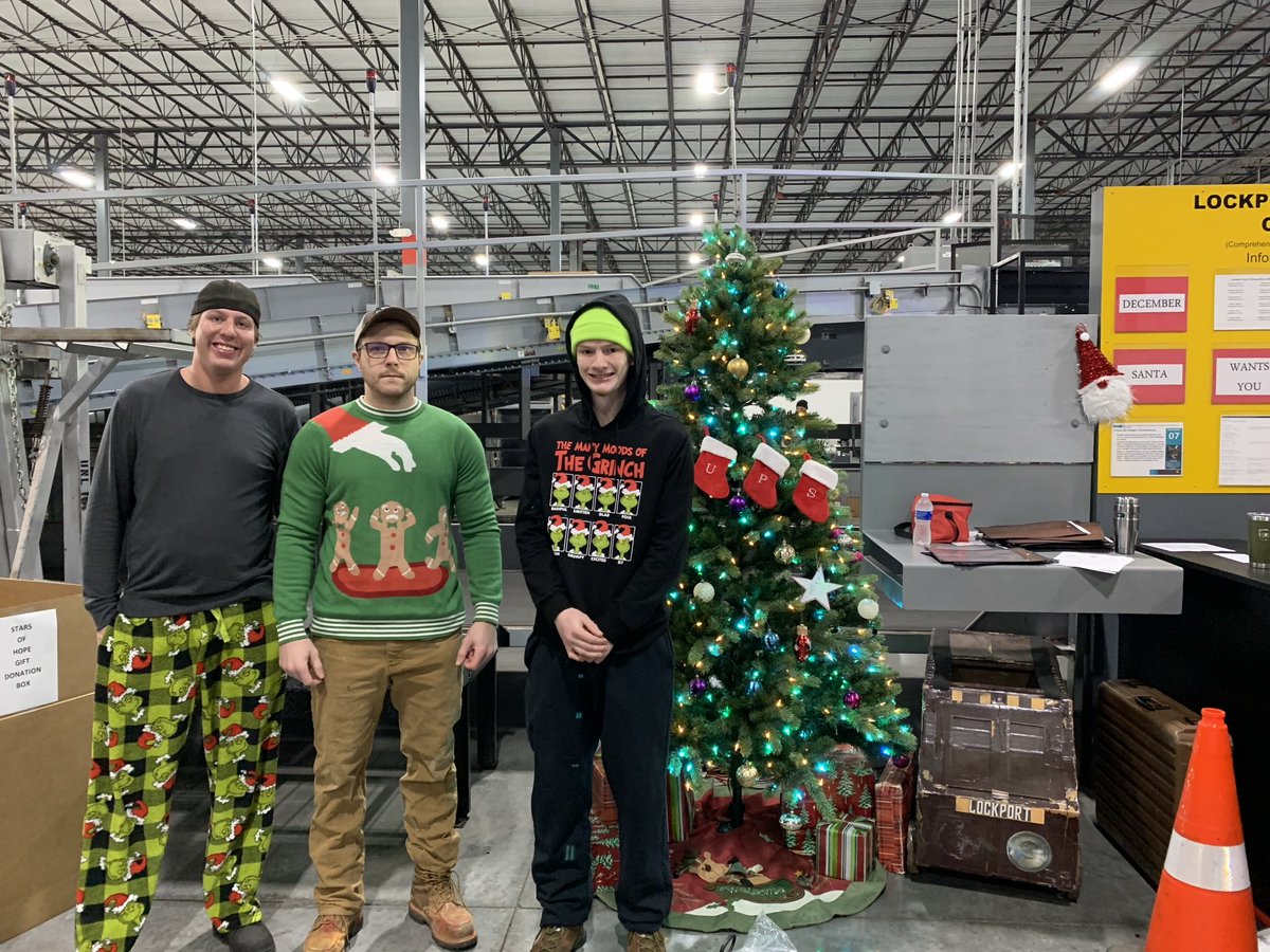 Happy Grinch Day! ⁦@CP_UPSers⁩ ⁦@jphouser72⁩