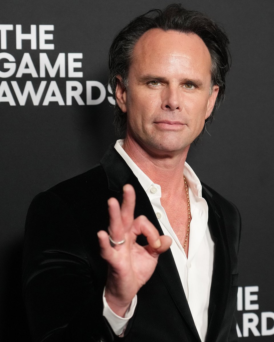 WaltonGFan's tweet image. Walton Goggins alongside Ella Purnell and Aaron Moten attended The Game Awards at the Peacock Theater in Los Angeles, CA (1/2)

🗓️ 12.07.2023 

#waltongoggins #ellapurnell #aaronmoten #genevarobertsondwort #fallout #falloutonprime