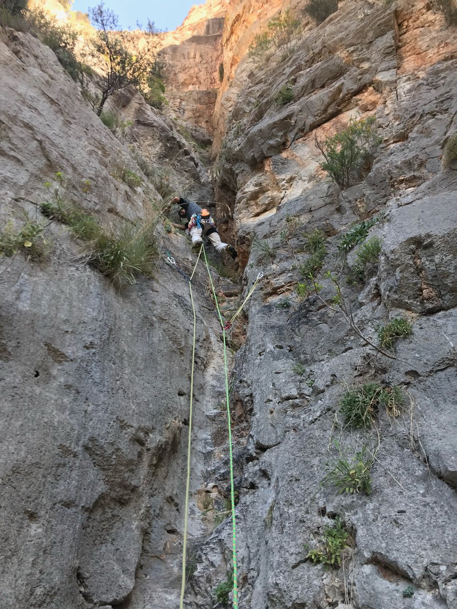 TREKKINGHELLAS's tweet photo. Μια νέα αναρριχητική διαδρομή, η πρώτη στην εντυπωσιακή ορθοπλαγιά «των Θεών», είναι πλέον γεγονός! 🧗
Μάθε περισσότερα για την «Αμφικτυονία» στους βράχους των Δελφών εδώ: https://t.co/2xc8CxSUQp
#TrekkingHellas #Delphi https://t.co/SnwuJtsoqW
