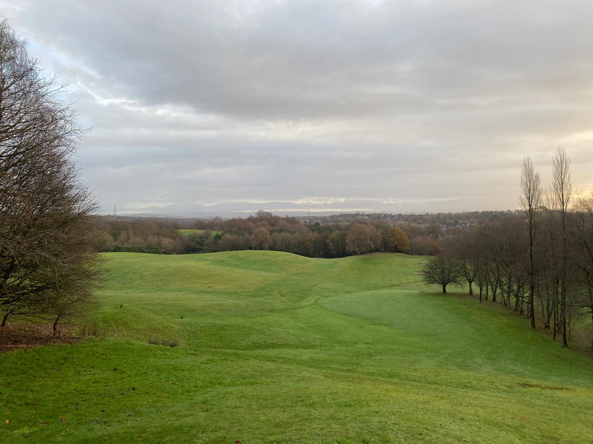 ParkHeaton's tweet image. Friday morning on the course! 🏌️‍♂️⛳️🌅 

#golfmates #golfuk #golfers #manchester