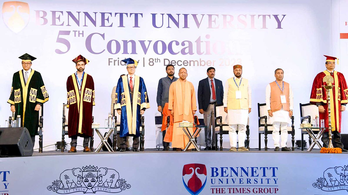 myogiadityanath's tweet photo. ग्रेटर नोएडा स्थित @bennettuniv के 05वें दीक्षांत समारोह में आज सम्मि​लित हुआ।

सभी युवा साथियों को उपाधि प्राप्त होने पर हृदय से बधाई और शुभकामनाएं! https://t.co/SDQm0wMsmC