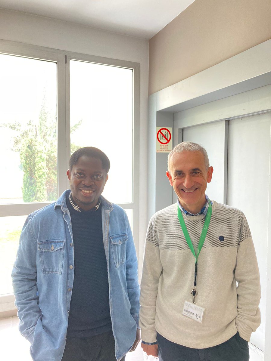 mujeebbalo's tweet photo. Apply to this Erasmus Mundus Programme. I highly recommend.

Frame 1: Field trip at the Spanish Institute of Oceanography for the Satellite Oceanography course

Frame 2: In the Lab

Frame 3: Quick shot with Prof. Nestor

Frame 4: At the Cider house during the RiMER Course. https://t.co/1SIsv9XHOK