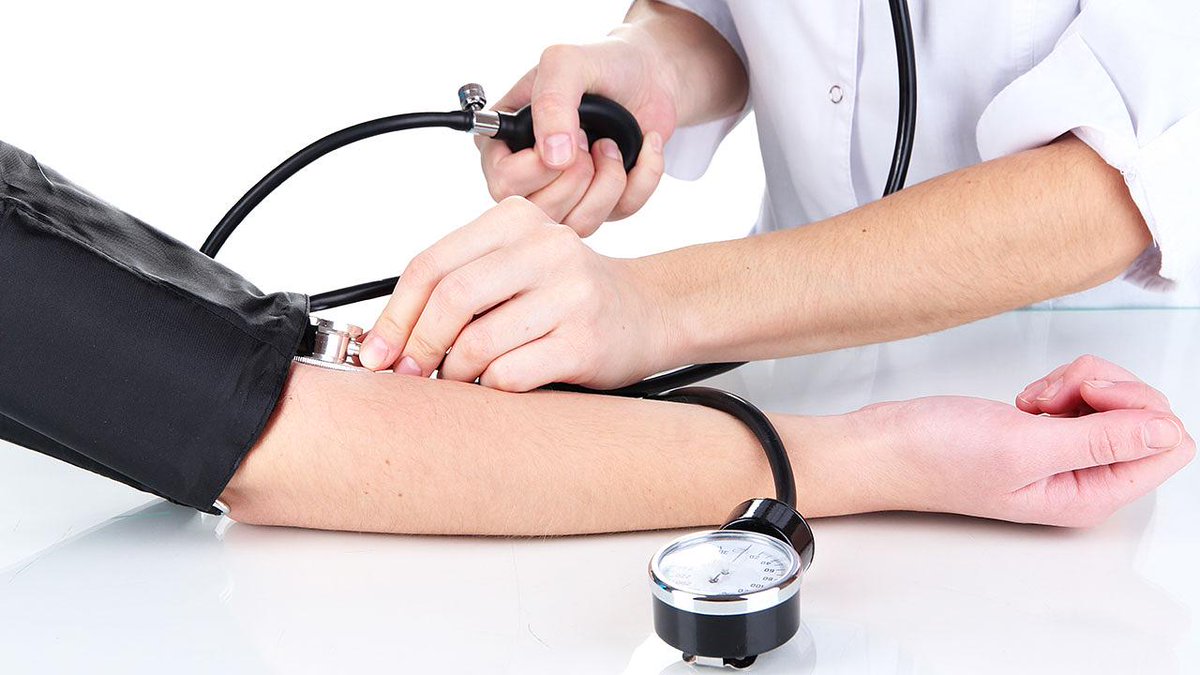 Dental clinic’s blood pressure check enables patient to receive life-saving heart treatment A new study highlights the benefits of blood pressure case-finding clinics run by @PlymUniDental 🔗 plymouth.ac.uk/news/dental-cl…