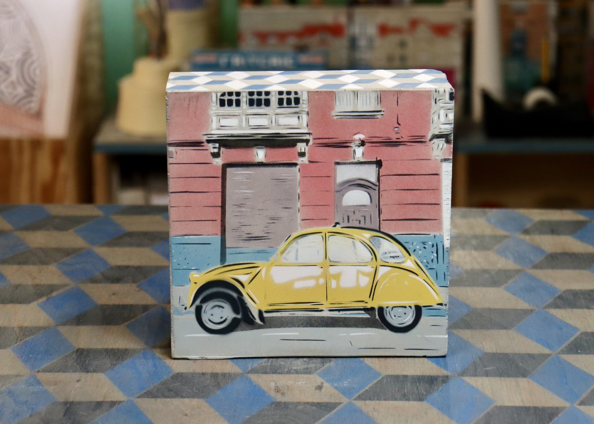TheDudeCompany1's tweet photo. 2CV Citroën, pochoirs sur bloc de béton.
Disponible au Magasin ou sur le e-shop : https://t.co/THt6nFE1j0
#lemagasin #3ruedumagasin #vieuxlille #lille #atelierdartiste #impressionartisanale #pochoirsartistiques #thedudecities #betonmoulé #citroën #2cv #2cvcitroën https://t.co/NAnEEfdiNz